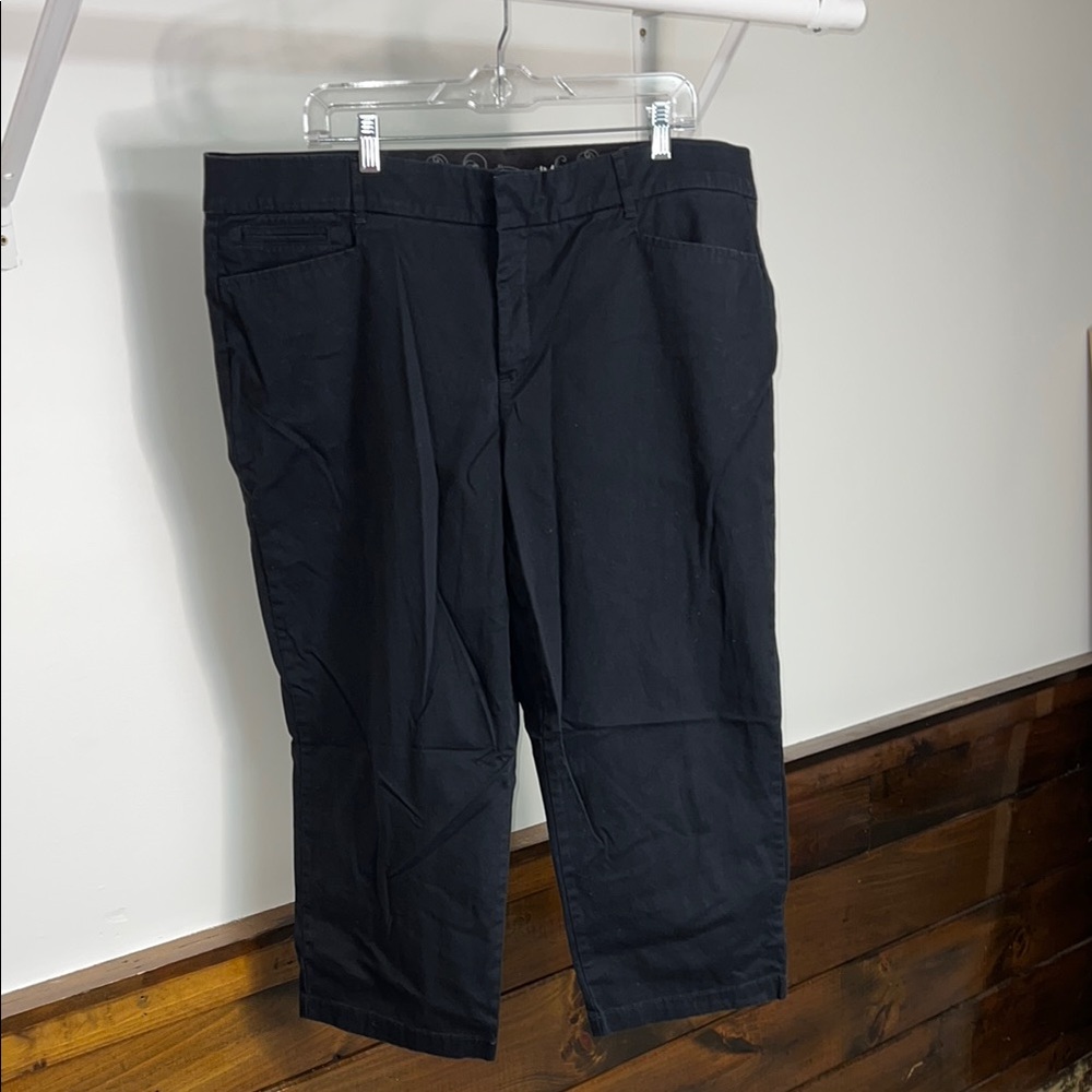 JM Collection Black Chinos Classic Cotton Blend Capris- 20W